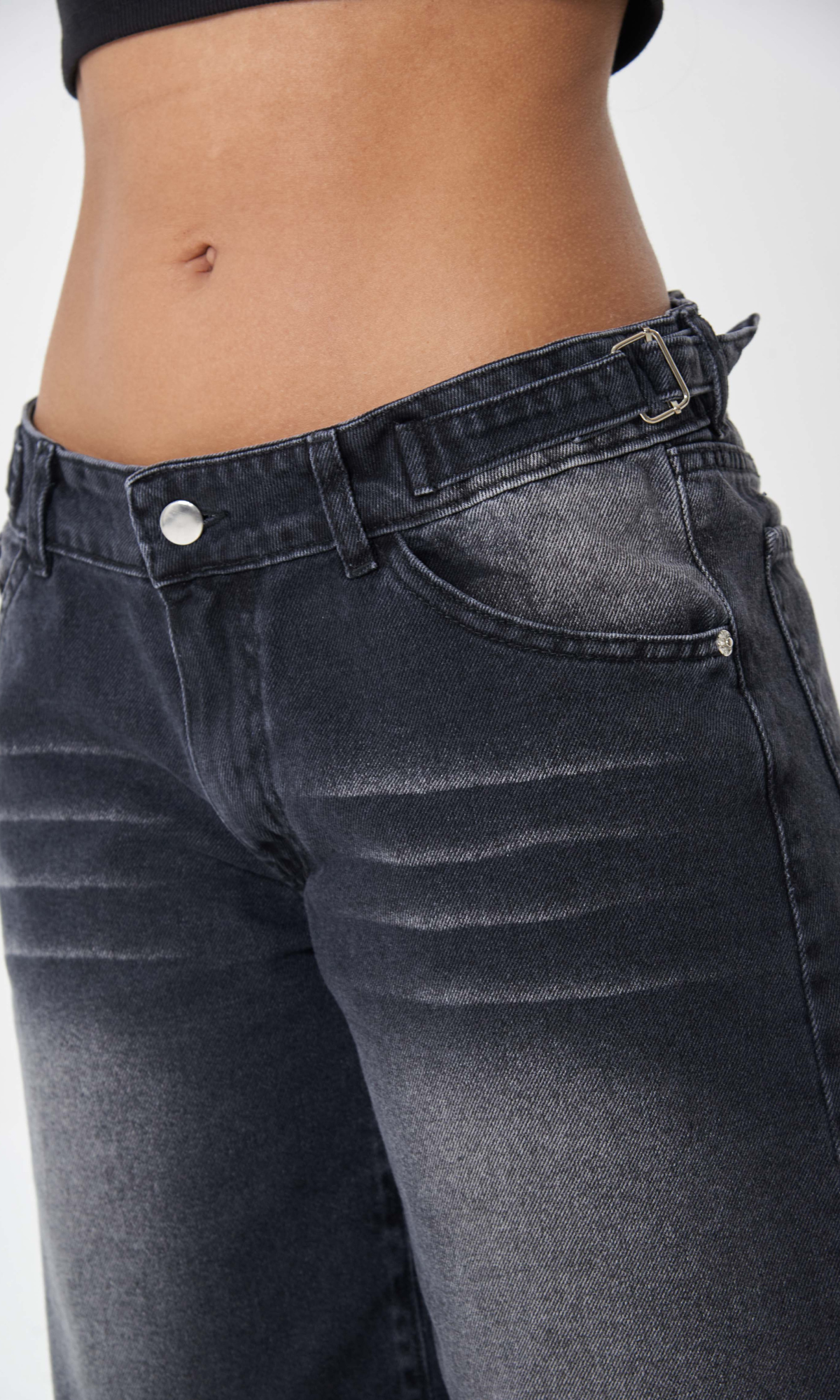 Bermuda Hebilla Gris Tiro Bajo - SENNA - Image 7