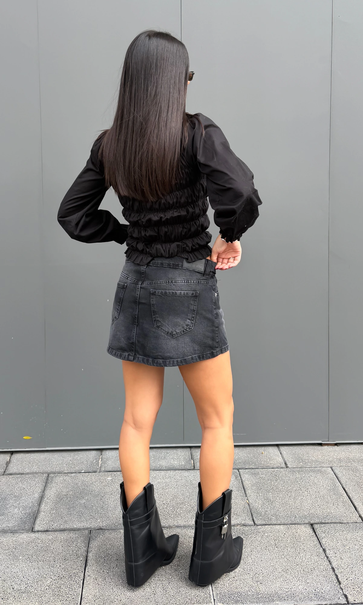 Mini Clasico Negro Tiro Bajo - VELA - Image 3